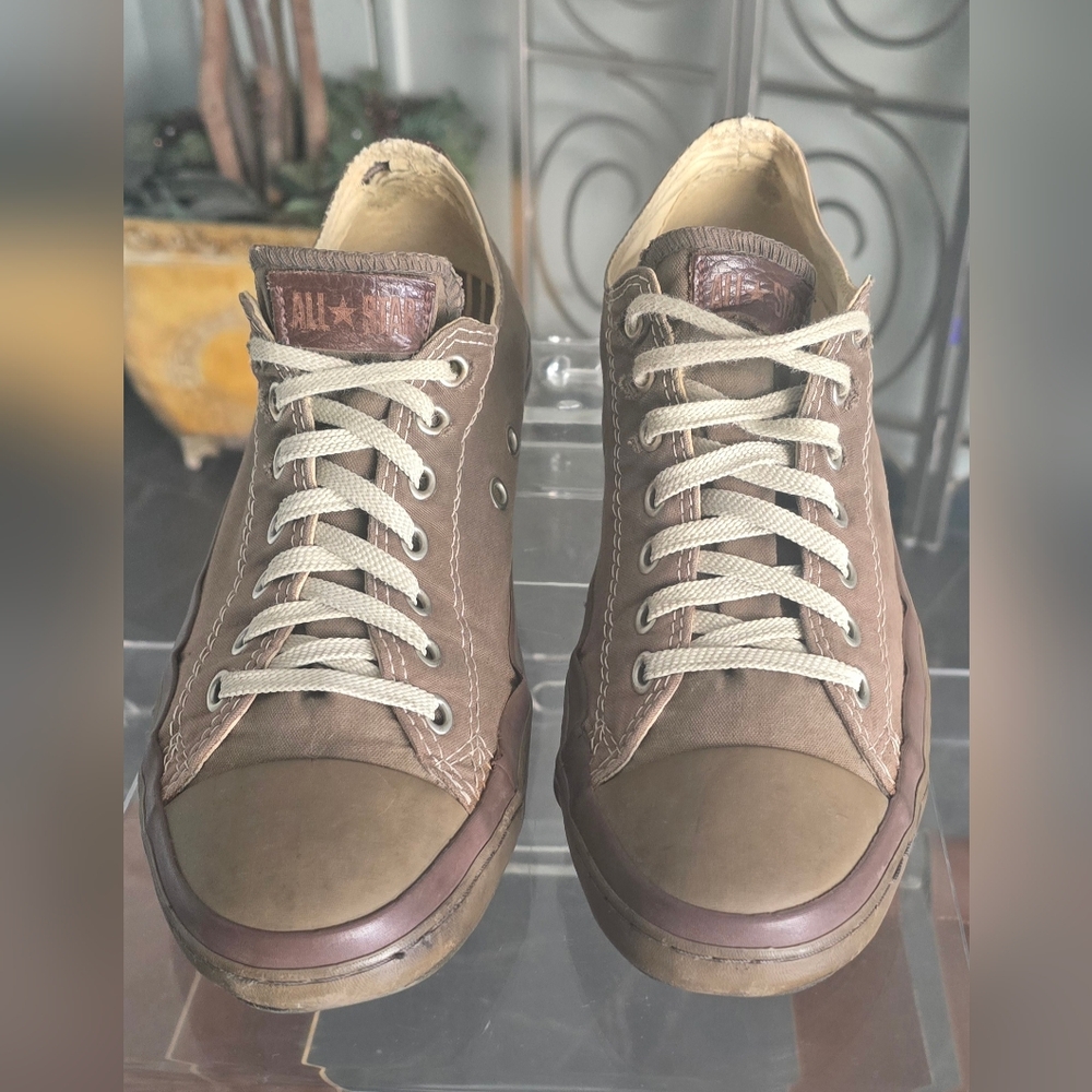 Converse All Star Women Size 9.5